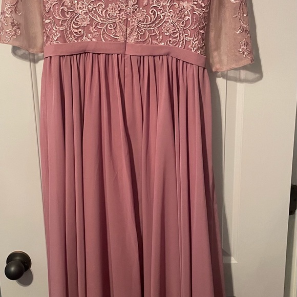 MOTHER OF THE BRIDE DRESS/excellent condition - Picture 2 of 4